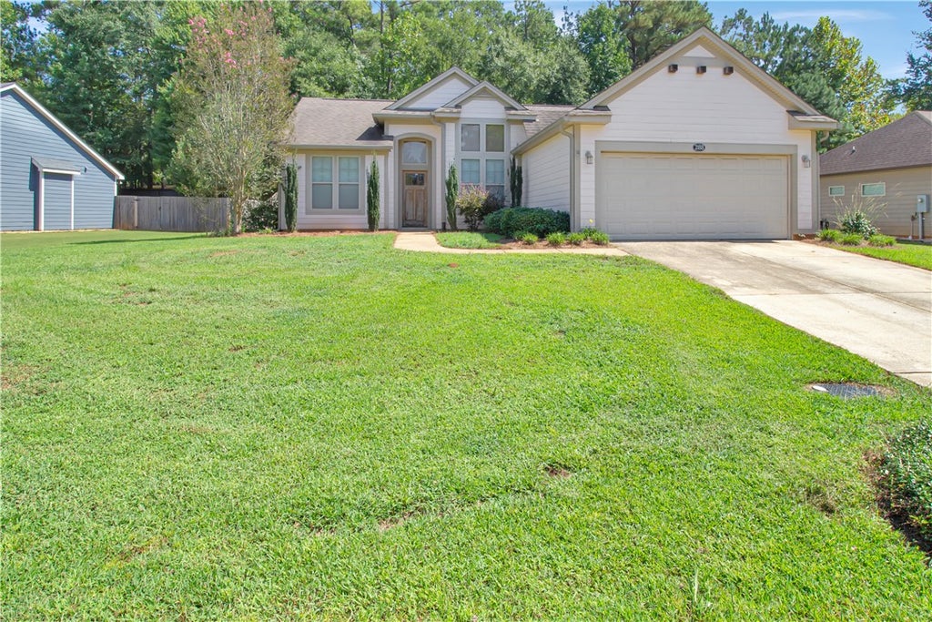 Photo of 2188 ASHLEY Court, Auburn, AL 36830 (MLS # 182357)