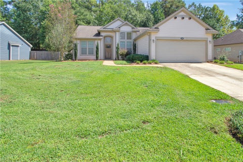Photo of 2188 ASHLEY Court, Auburn, AL 36830 (MLS # 182357)