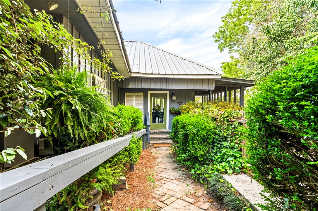 186 COUNTY ROAD 54