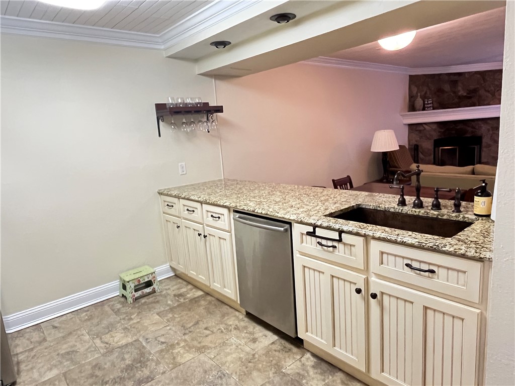 83 TWIN COVE Road B4