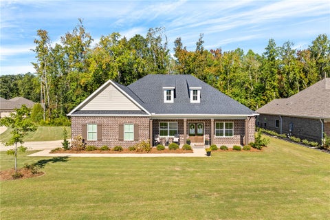 Photo of 1468 BRAMBLE Lane, Opelika, AL 36801 (MLS # 182596)