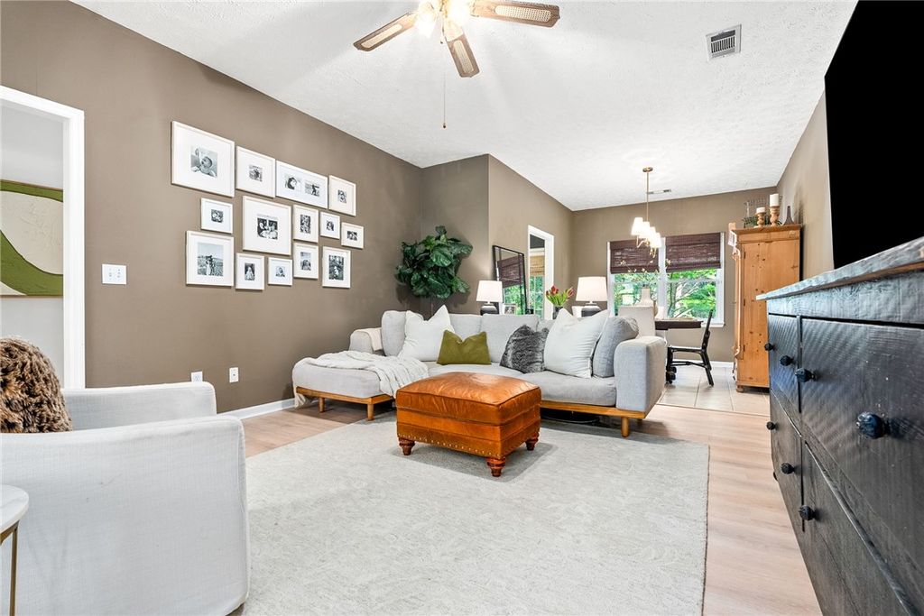Photo of 1711 WRIGHTS MILL Road, Auburn, AL 36830 (MLS # 177064)