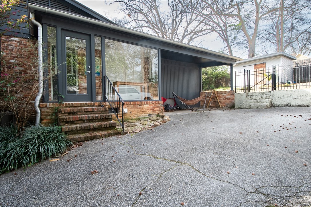 607 AUBURN Drive