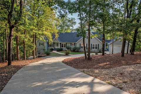 109 Oakwood Road Jacksons Gap AL 36861