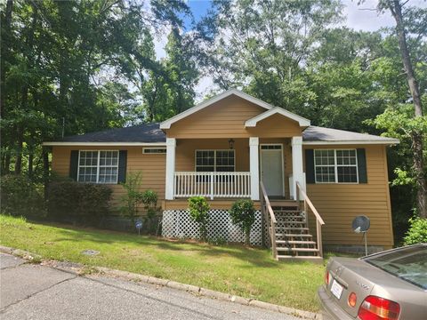 1104 FLOYD Avenue Tuskegee AL 36088