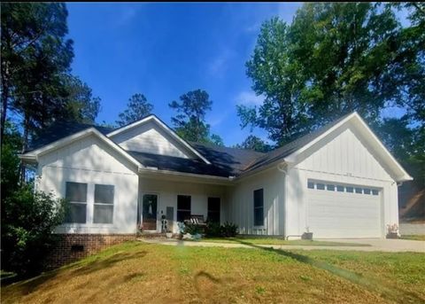 Photo of 210 MELODY Lane, Valley, AL 36854 (MLS # 179836)