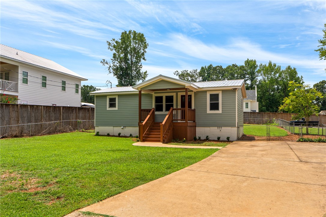 108 MIMOSA Avenue