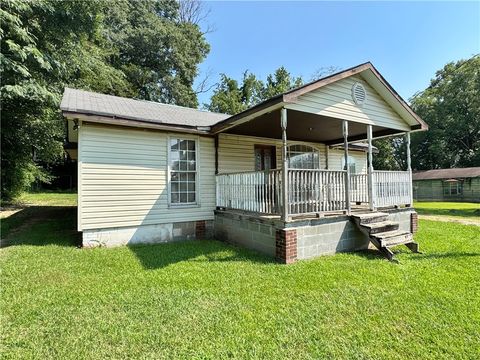 1902 18TH Street SW Lanett AL 36863