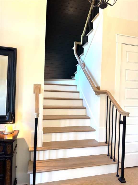 6508 FERNWOOD Circle