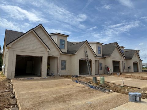 Photo of 266 SPENCE NOLEN Place, Auburn, AL 36832 (MLS # 180529)