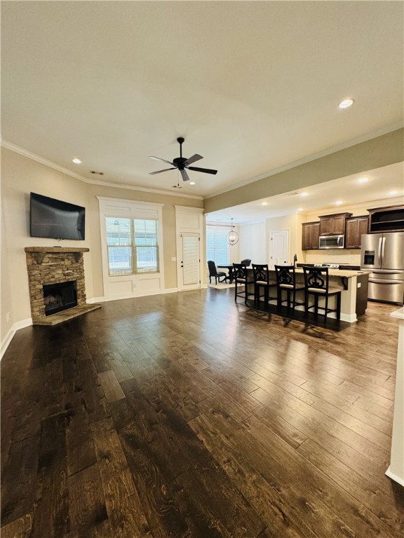 4128 CREEKVIEW Court