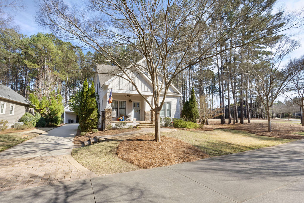 2901 LONE EAGLE Lane