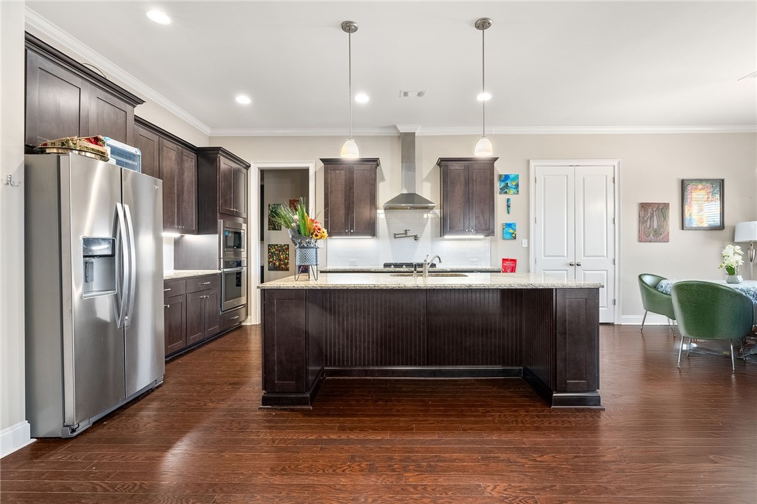 856 VIOLET Lane