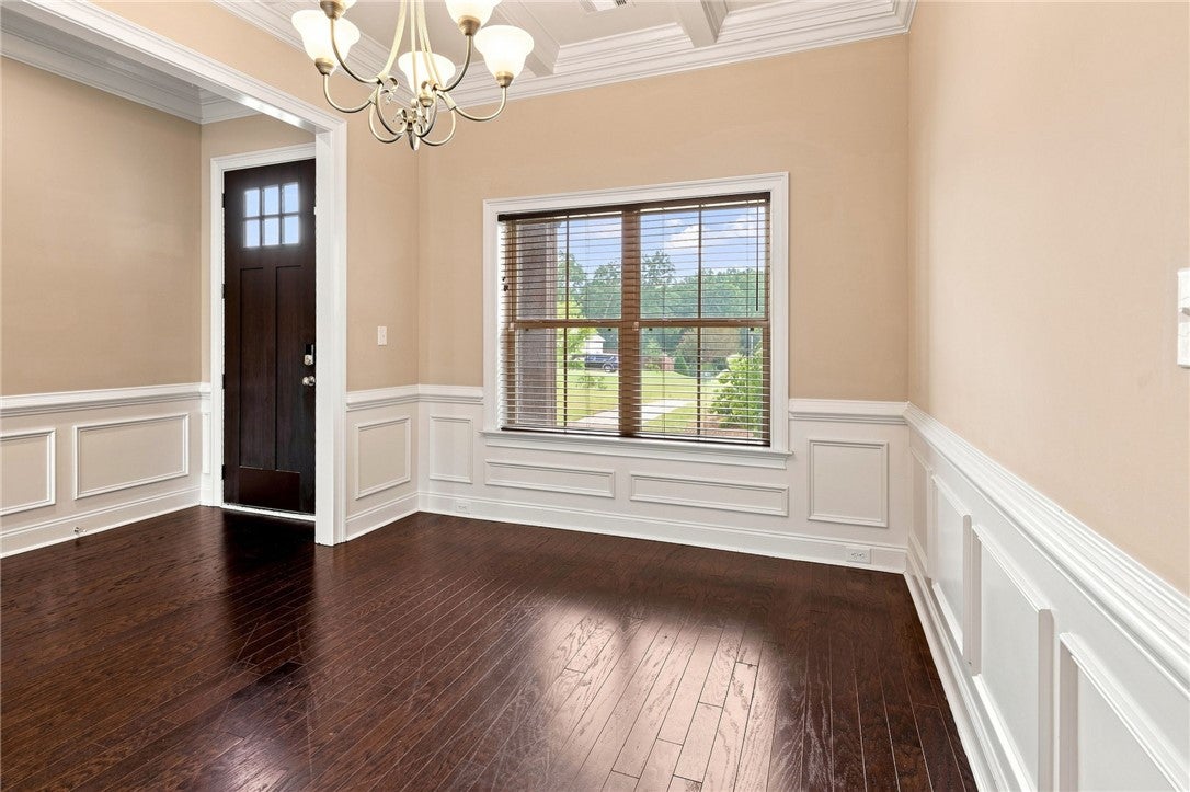 856 VIOLET Lane