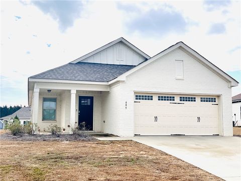Photo of 689 IRONWOOD Drive, Opelika, AL 36804 (MLS # 178923)