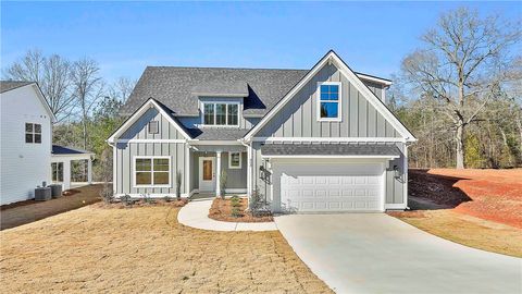 Photo of 868 ASHETON Drive #44, Opelika, AL 36801 (MLS # 177495)