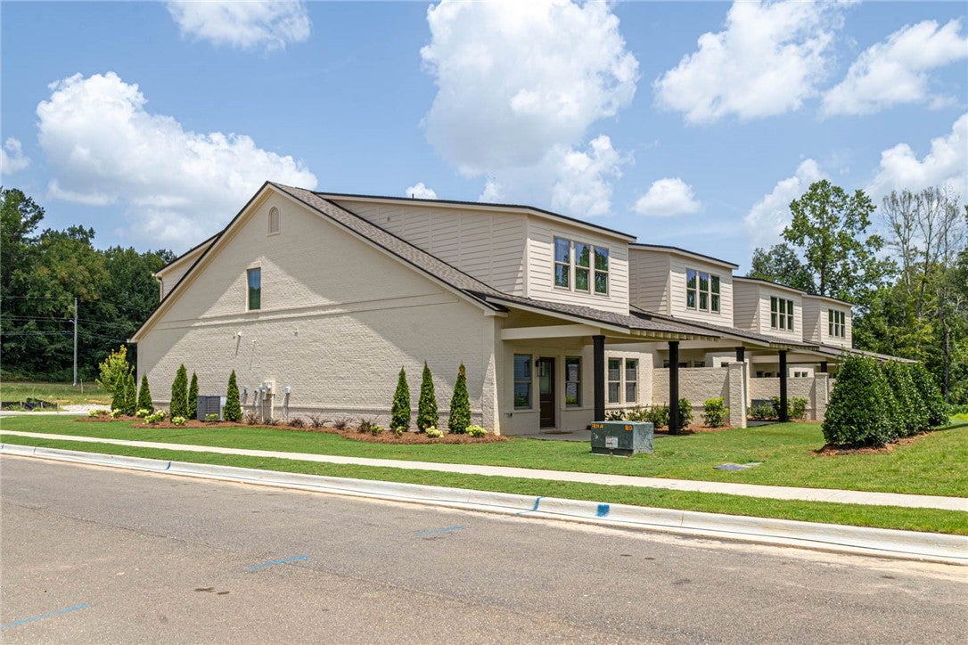 266 SPENCE NOLEN Place