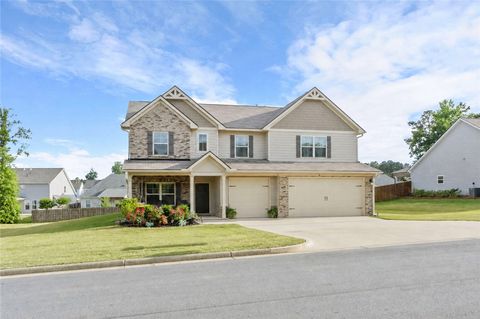 Photo of 2141 SEQUOIA Drive, Auburn, AL 36879 (MLS # 180169)