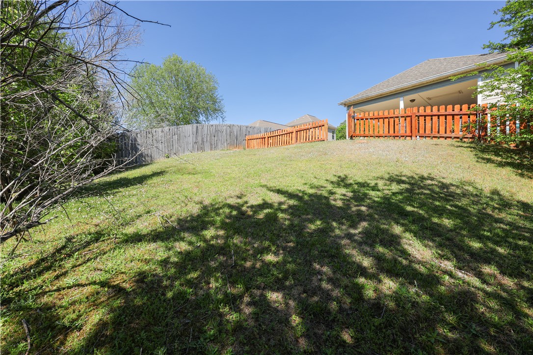 723 HUNTER Court