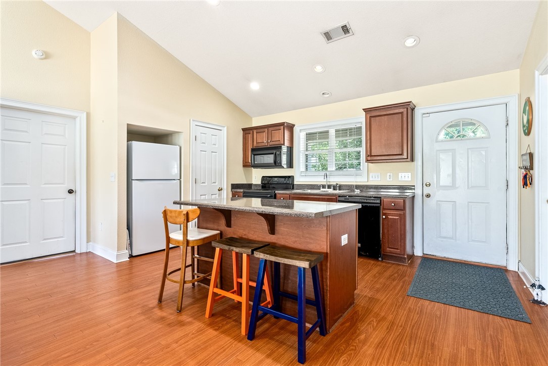 802 W LONGLEAF Drive 71