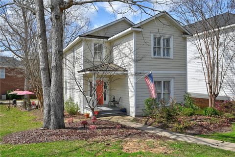 Photo of 125 CHARLESTON Place, Auburn, AL 36830 (MLS # 179358)