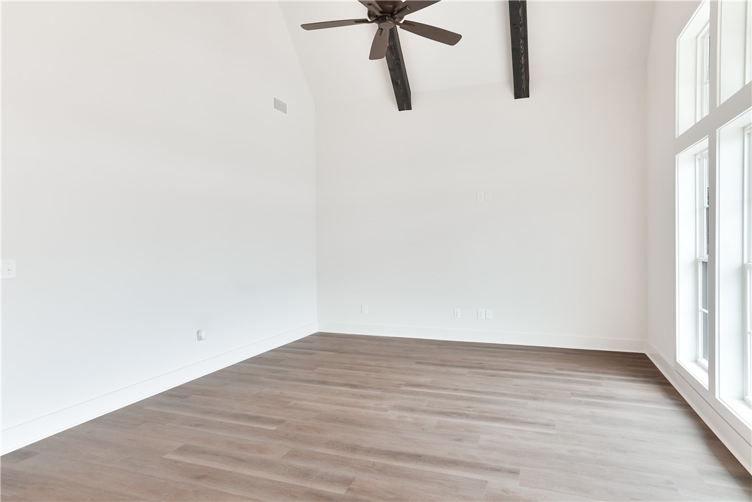 0000148 VILLAGE Drive