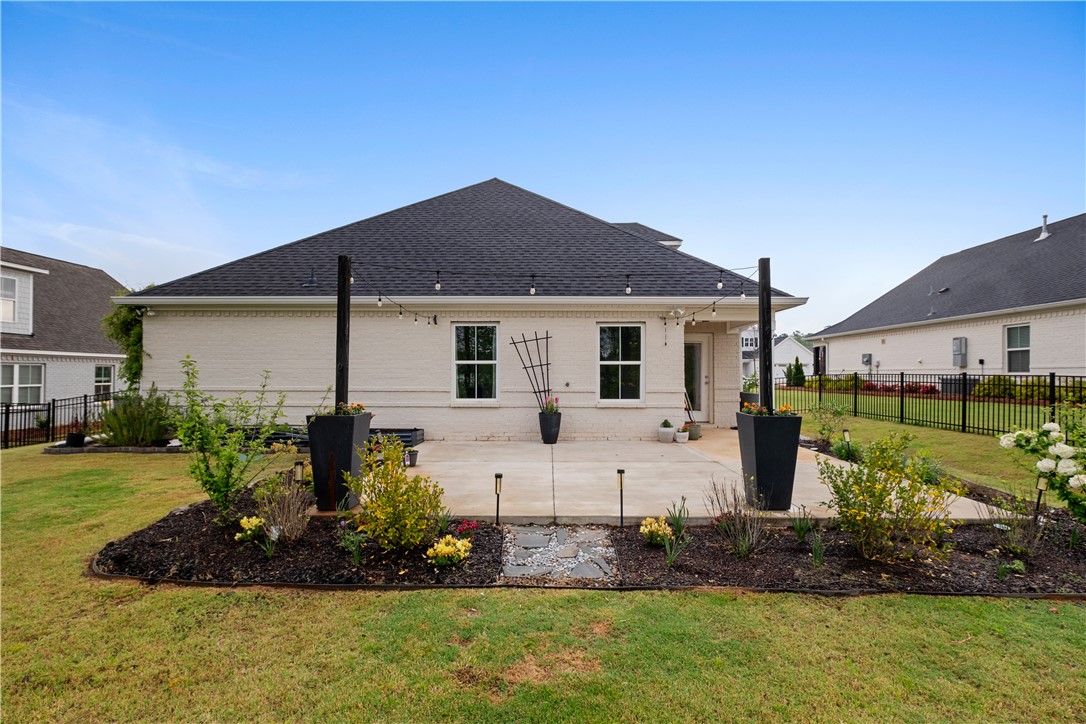 Opelika, Alabama 36801, United States, 4 Bedrooms Bedrooms, ,3 BathroomsBathrooms,Residential,Active,107429