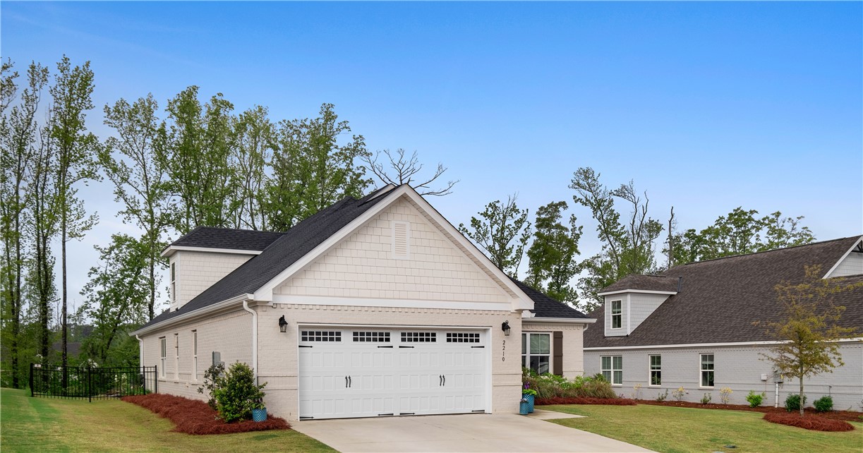 Opelika, Alabama 36801, United States, 4 Bedrooms Bedrooms, ,3 BathroomsBathrooms,Residential,Active,107429