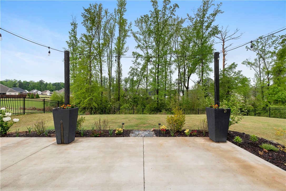 Opelika, Alabama 36801, United States, 4 Bedrooms Bedrooms, ,3 BathroomsBathrooms,Residential,Active,107429