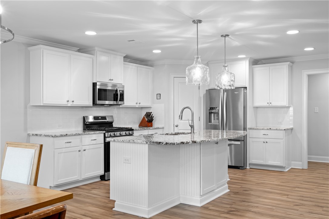 Opelika, Alabama 36801, United States, 4 Bedrooms Bedrooms, ,3 BathroomsBathrooms,Residential,Active,107429