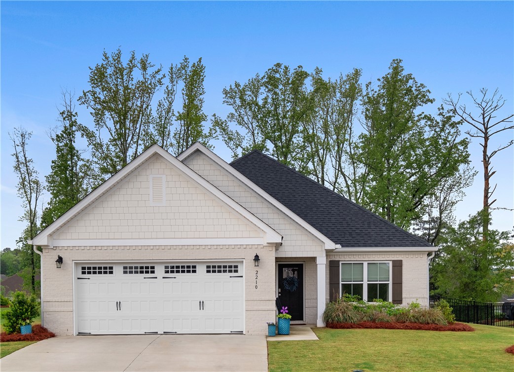 Opelika, Alabama 36801, United States, 4 Bedrooms Bedrooms, ,3 BathroomsBathrooms,Residential,Active,107429