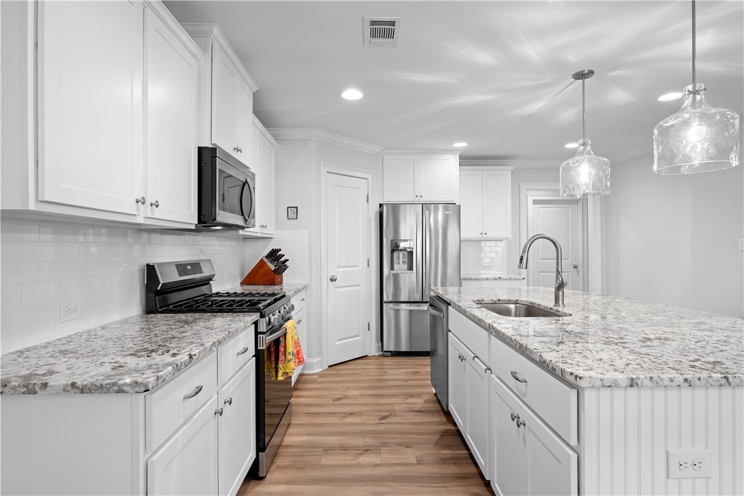 Opelika, Alabama 36801, United States, 4 Bedrooms Bedrooms, ,3 BathroomsBathrooms,Residential,Active,107429