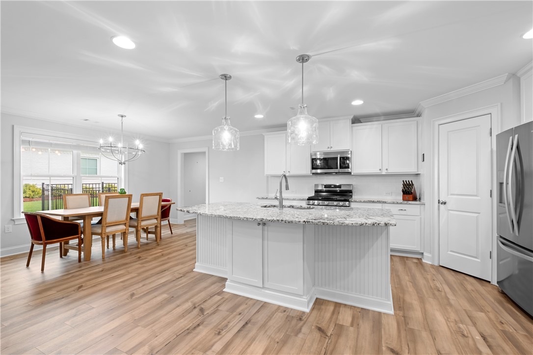 Opelika, Alabama 36801, United States, 4 Bedrooms Bedrooms, ,3 BathroomsBathrooms,Residential,Active,107429