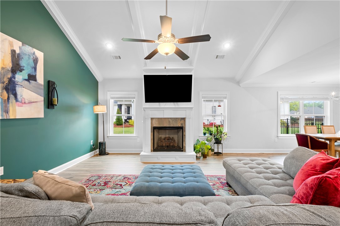 Opelika, Alabama 36801, United States, 4 Bedrooms Bedrooms, ,3 BathroomsBathrooms,Residential,Active,107429