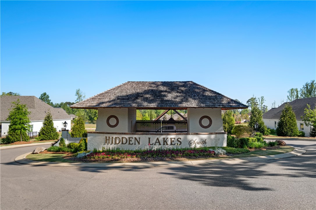 Opelika, Alabama 36801, United States, 4 Bedrooms Bedrooms, ,3 BathroomsBathrooms,Residential,Active,107429