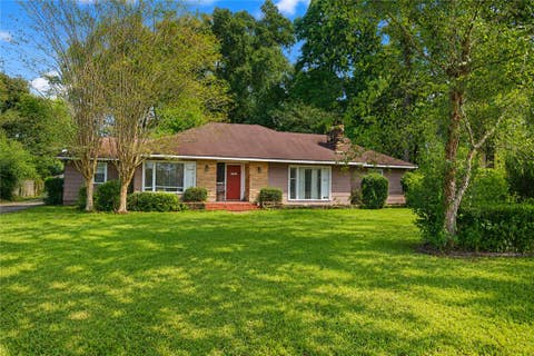 Photo of 105 AUSTIN Lane, Wetumpka, AL 36092 (MLS # 181964)