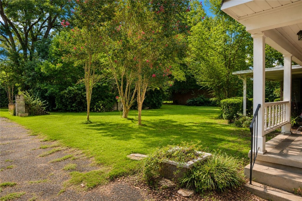 Photo of 105 AUSTIN Lane, Wetumpka, AL 36092 (MLS # 181964)