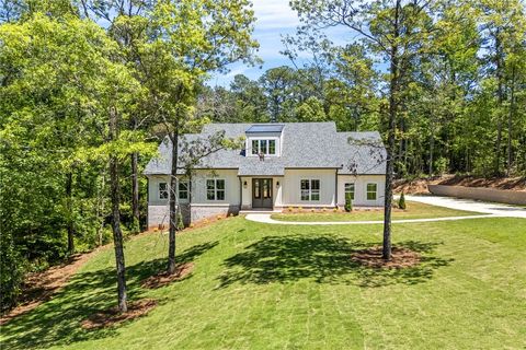 Photo of 2178 ROXANNA Court, Auburn, AL 36879 (MLS # 179943)