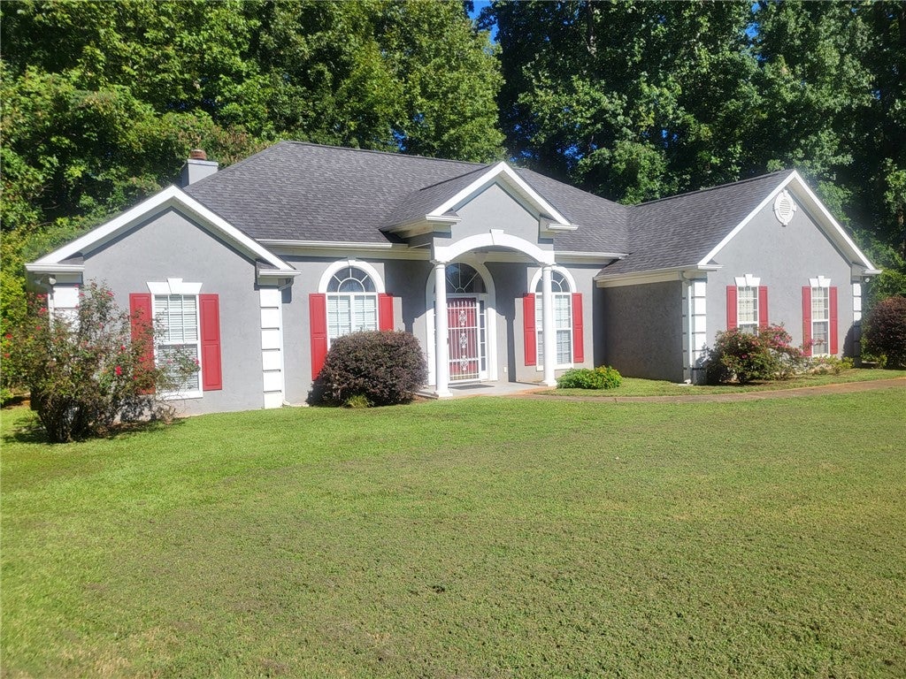 Photo of 2415 LISMORE Drive, Valley, AL 36854 (MLS # 182196)