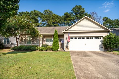 Photo of 2013 COPPER Lane, Opelika, AL 36801 (MLS # 176288)