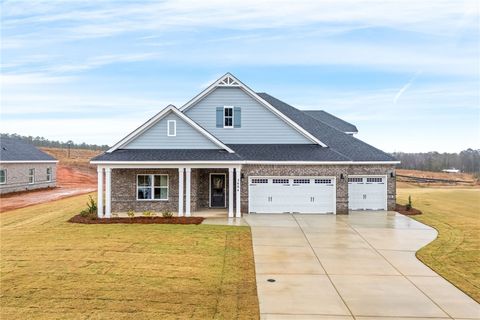 Photo of 2604 CHERINGTON Drive, Auburn, AL 36832 (MLS # 176122)