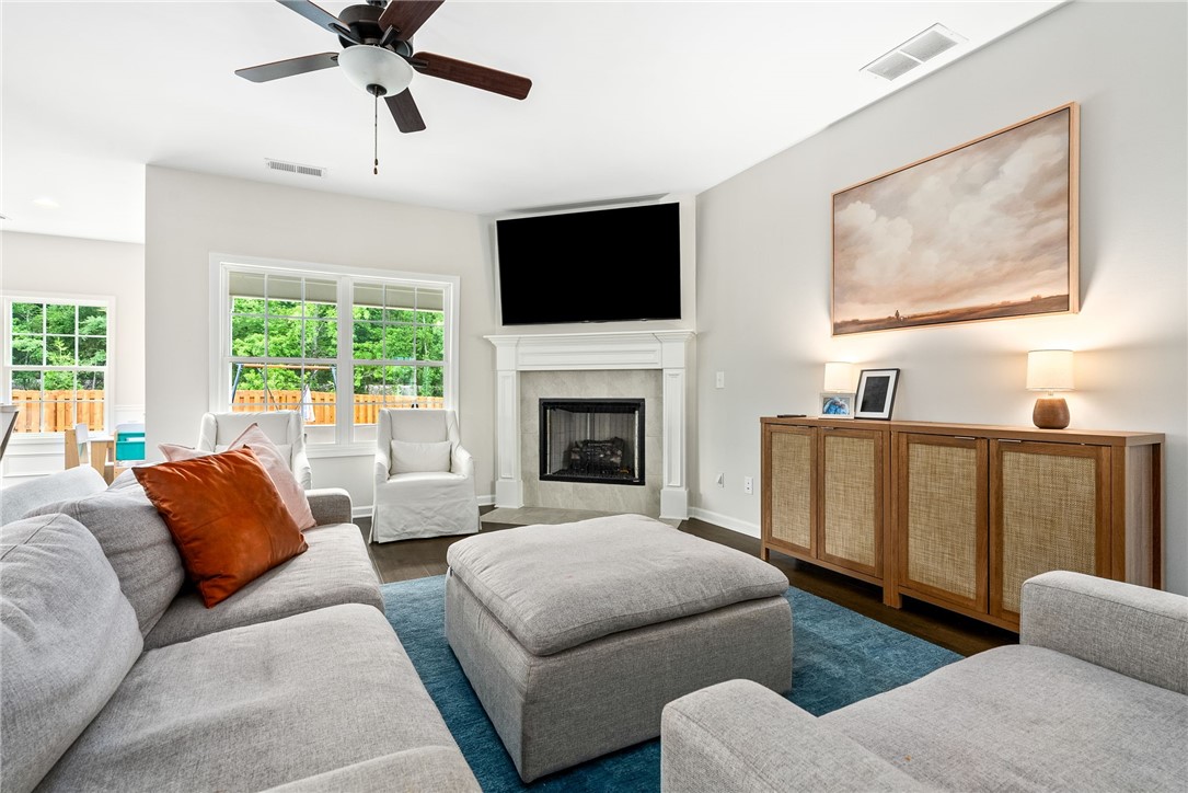 1803 SOLAMERE Court