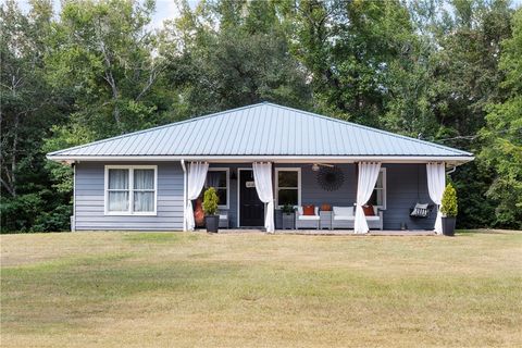 46 WOODY ACRES Court Salem AL 36874