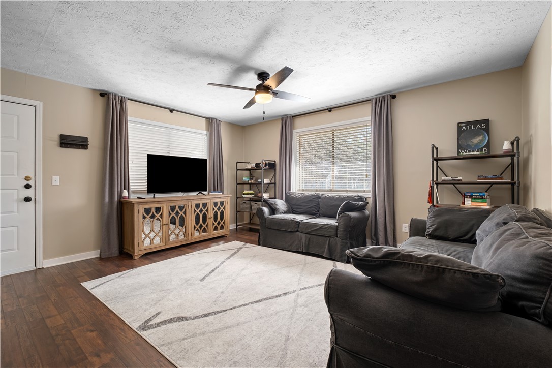 Auburn, Alabama 36830, United States, 2 Bedrooms Bedrooms, ,2 BathroomsBathrooms,Residential,Active,96978