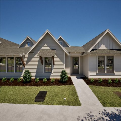 Photo of 125 SUMMER Street, Opelika, AL 36804 (MLS # 178478)
