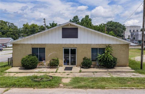 Photo of 58 1ST Avenue SW, Lafayette, AL 36862 (MLS # 181389)