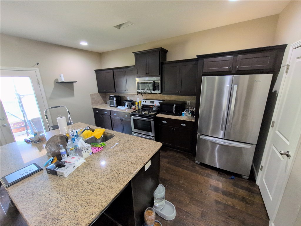 2906 ASHLEY Lane