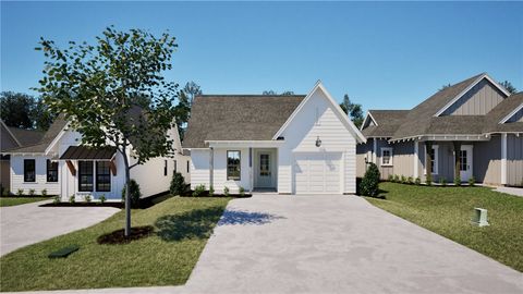 Photo of 780 HUNTERS Way, Opelika, AL 36801 (MLS # 178955)