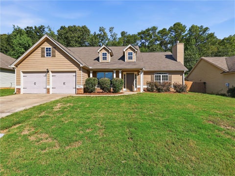 Photo of 308 GWYNNE'S Way, Opelika, AL 36804 (MLS # 182674)