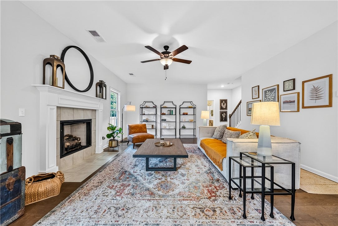 1795 SOLAMERE Court